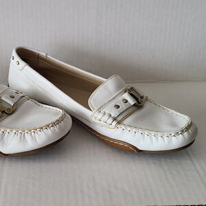 Ellen Tracy White Loafers